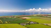 Idyllic retreat just a walk away from the spectacular Pembrokeshire coastal path, the magical Mill Haven and enchanting St. Brides Beach. 