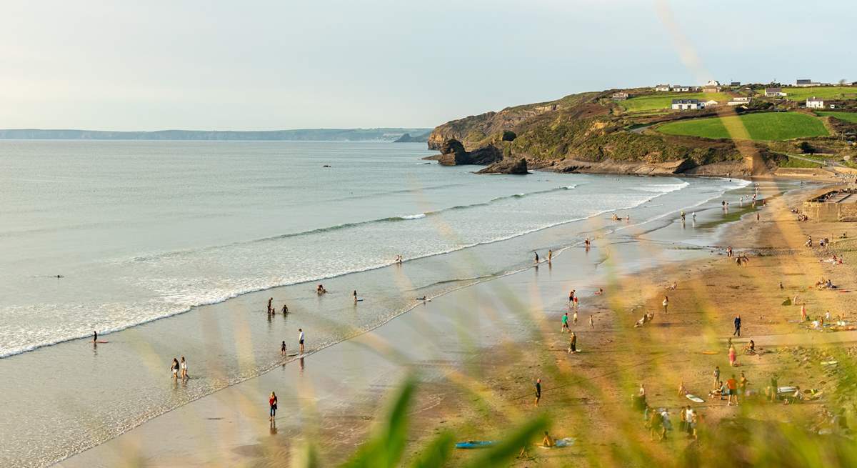 The golden sands of Broad Haven Beach are very nearby. The perfect family beach with cafes, restaurants, rock pools and amazing sunsets. 