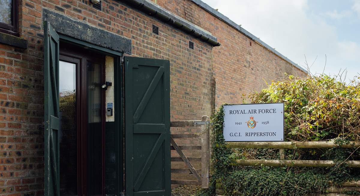 Fancy somewhere a little different to stay, in the heart of Pembrokeshire? This is the perfect hideaway for you.