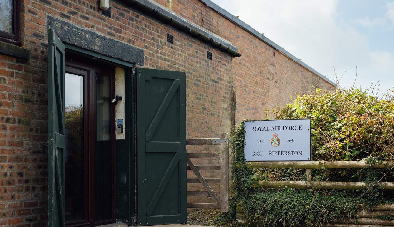 Fancy somewhere a little different to stay, in the heart of Pembrokeshire? This is the perfect hideaway for you.