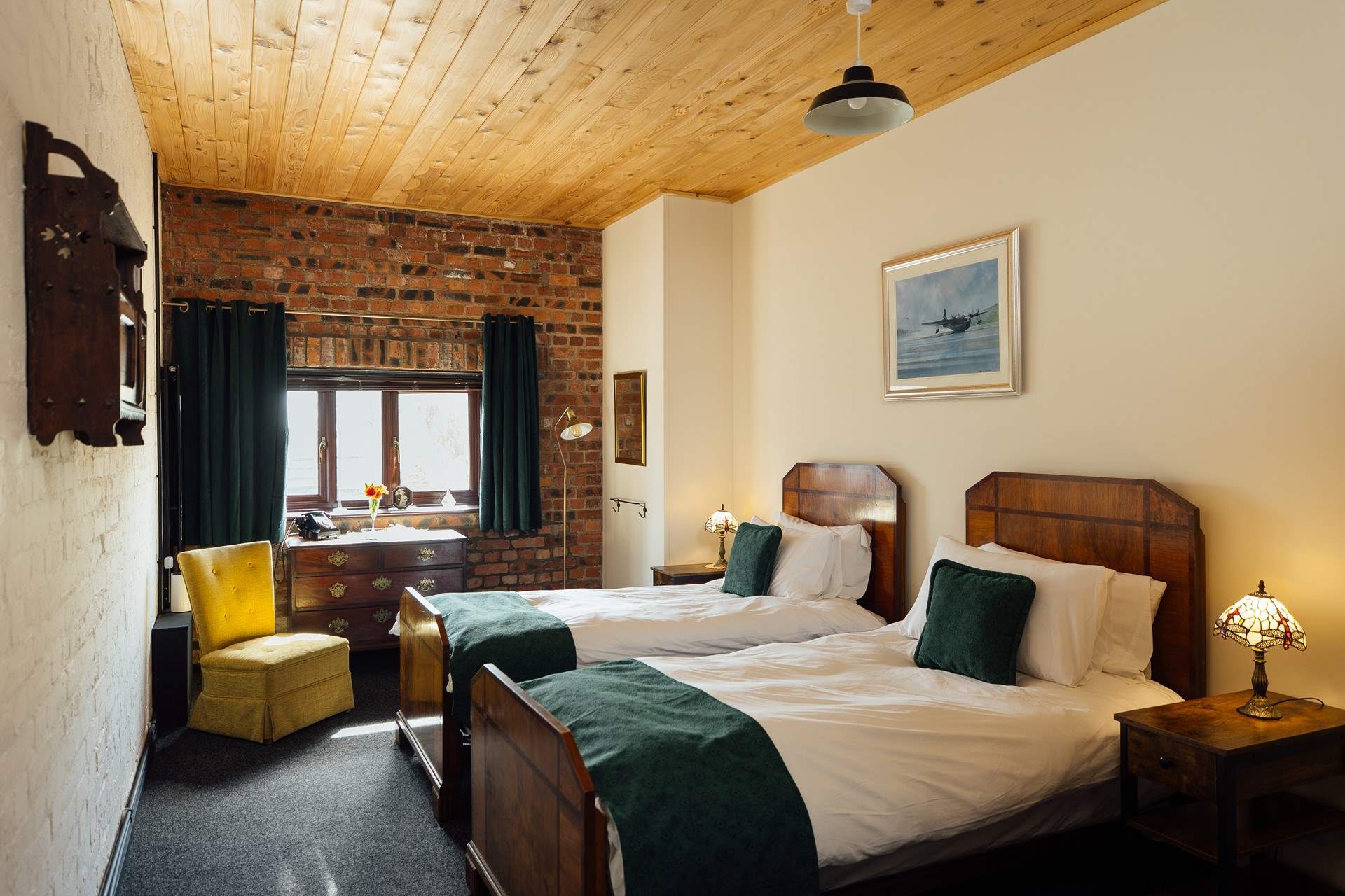 A sweet twin or super-king 'zip and link' bed. Please state which you would prefer when booking. 