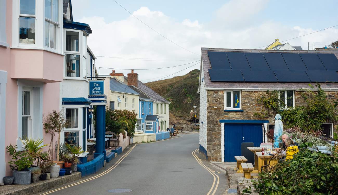 Walk the coast path to the pretty seaside village of Little Haven, or take the very short drive. You will discover a sandy beach and many good eateries. At low tide stroll across the beach to Broad Haven. 