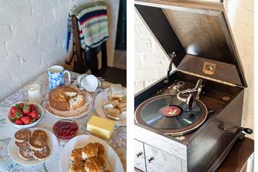 Time for tea and a bit of music!