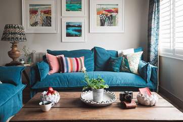 Snuggle up on the sofa at the end of a day of adventures in north Cornwall.