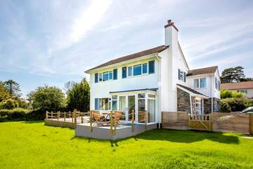 Treat family and friends to a break at Blue Cottage.