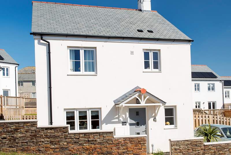 Step inside Kaja, our pretty cottage for six in the village of Tintagel.