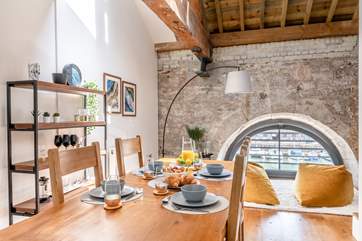 The dining-area has wonderful views over the harbour, perfect.