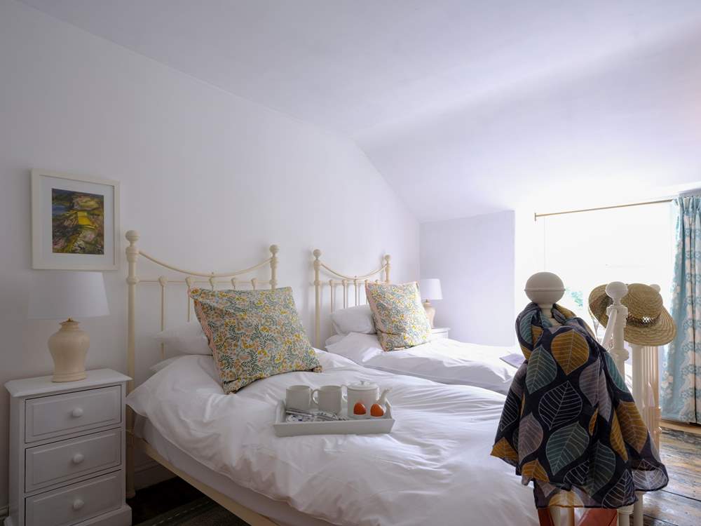 Imagine waking in lovely bedroom 2.