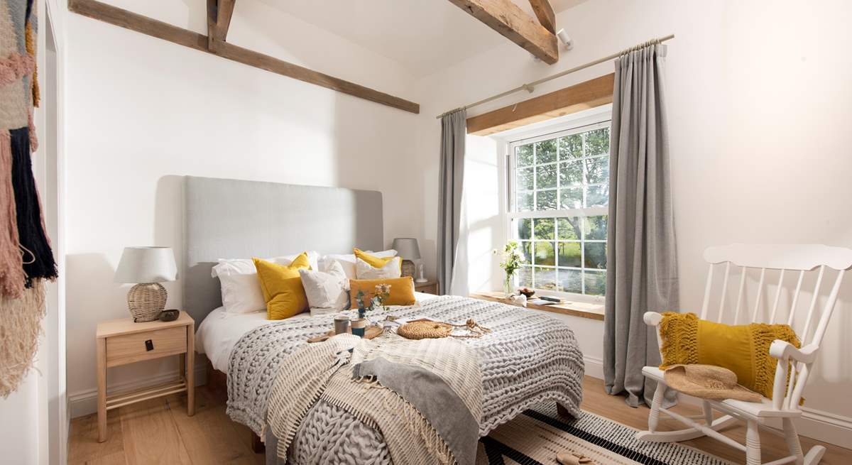 Moss Farmhouse has five gorgeous bedrooms, each with their own en suite and TV.