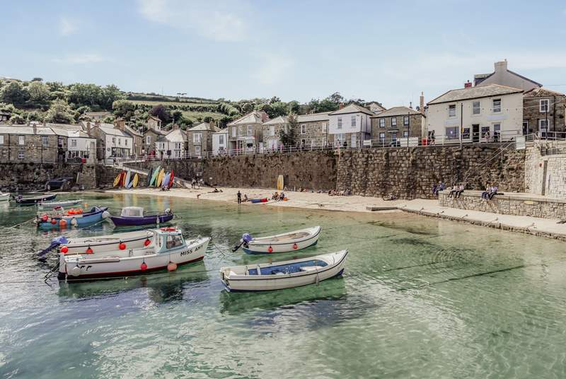 Stroll down to the harbour and watch the boats arrive from a day of fishing. 