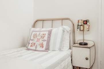 Pretty bedroom 2.