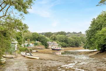 Watch the tide ebb and flow in Helford creek.