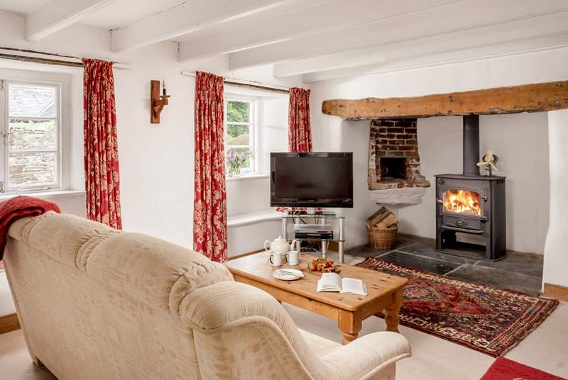 Sink into the sofa with a cup of tea and a slice of cake in front of the toasty wood-burner. 