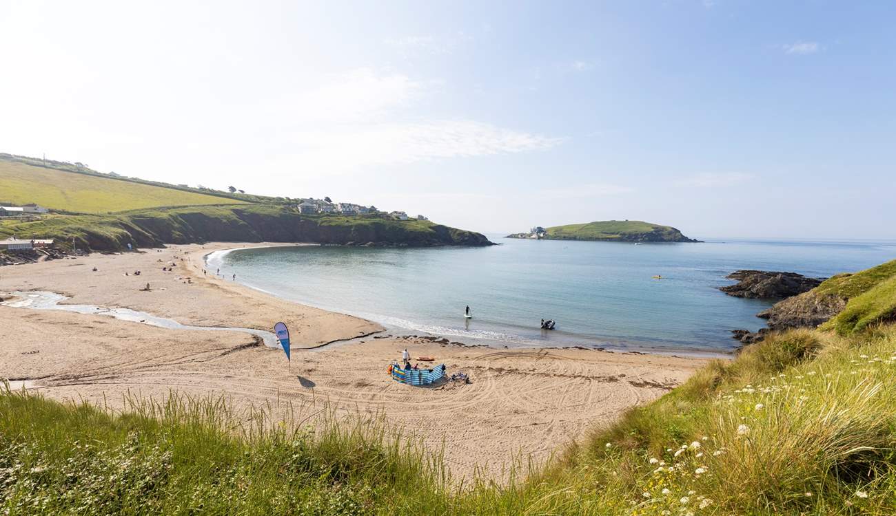 Challaborough beach is just a stone's throw away.