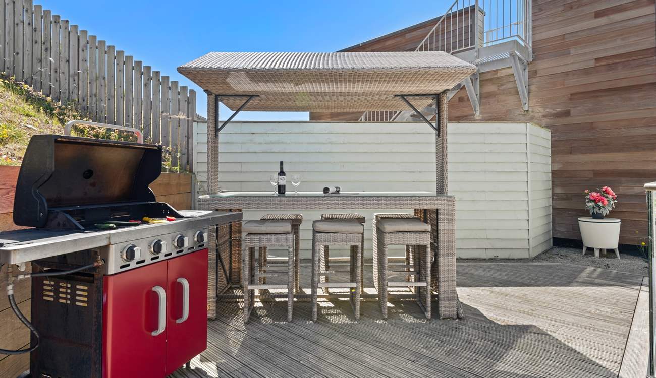 Gather everyone round for a holiday drink.