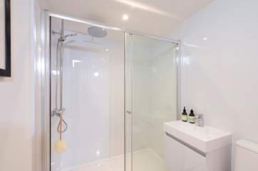 The shower-room is the perfect place to unwind in and wash the sand away after a day on the beach or exploring the coast path.