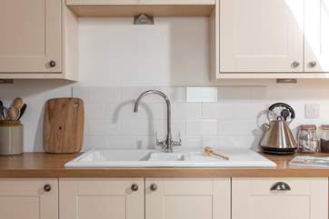 The gorgeous kitchen. Foodie fans will enjoy preparing dishes in here.