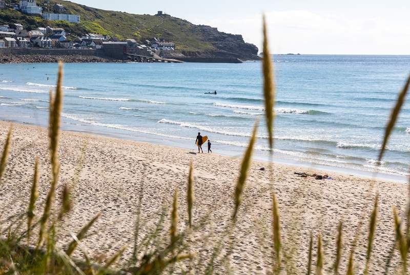 You’re only 10 minutes by car to the amazing Sennen and Gwenver beaches.