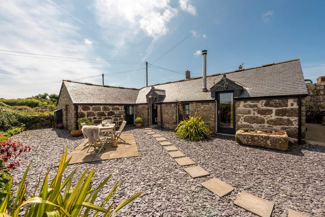 Countryside charm and vintage elegance rolled into one,  welcome to The Pigsty.