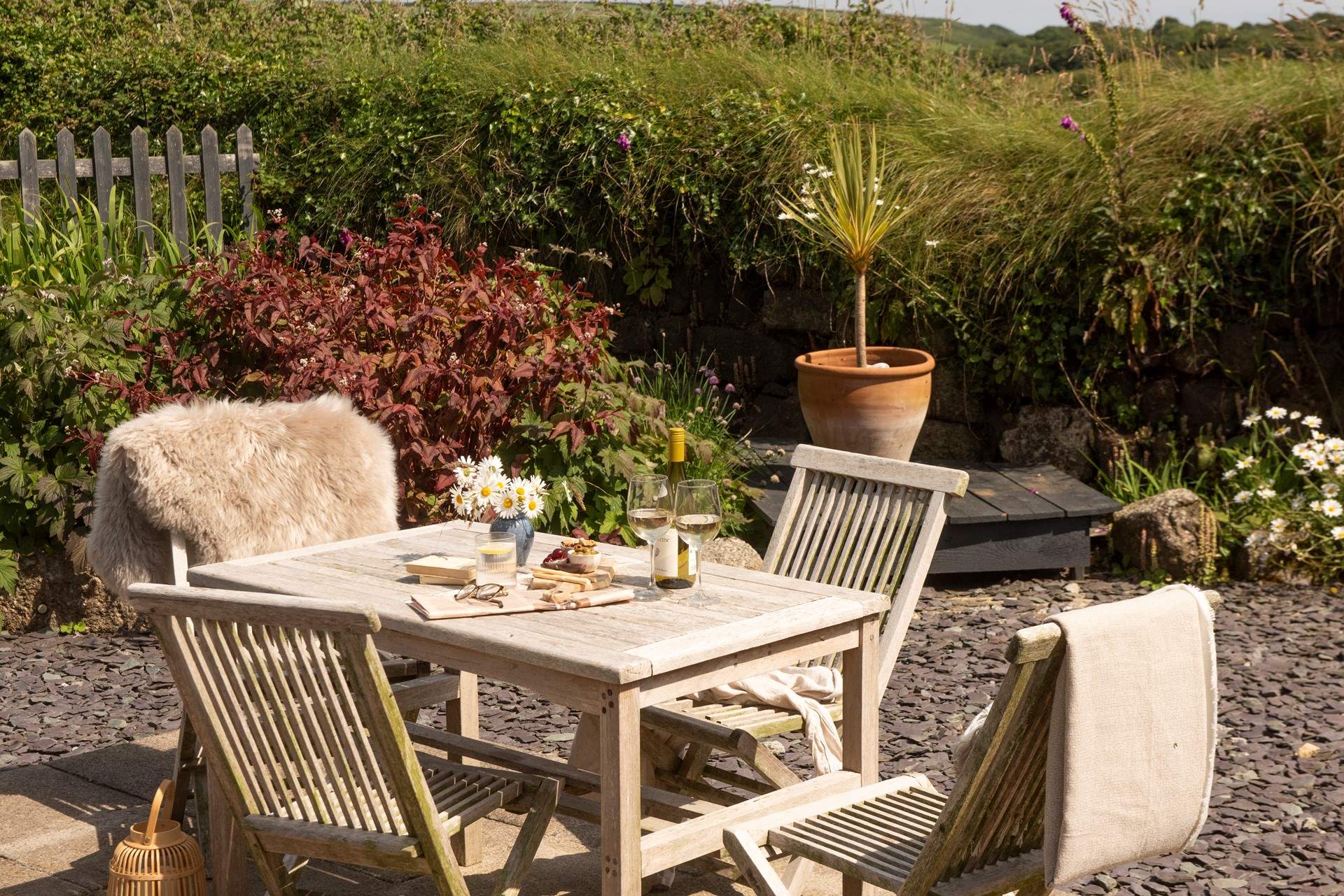 The most dreamy set up after a day exploring the Cornish countryside. 
