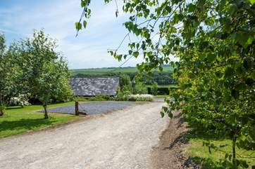 The private parking for guests staying at Bo-Peep Cabin.