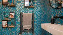 The chic cloakroom on the ground floor. 