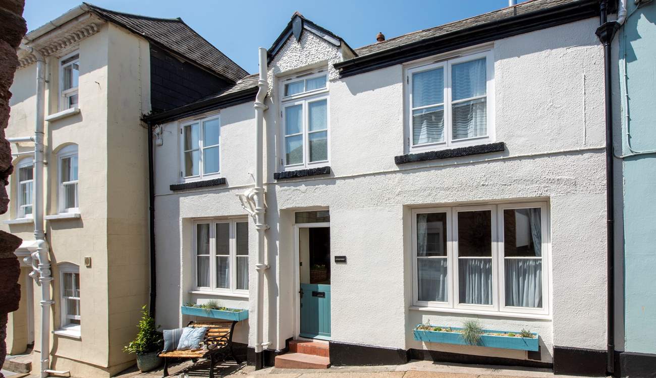 Little Stables is waiting to welcome you to the charming village of Kingsand.