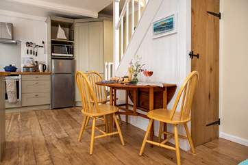 A cute little area for dining.