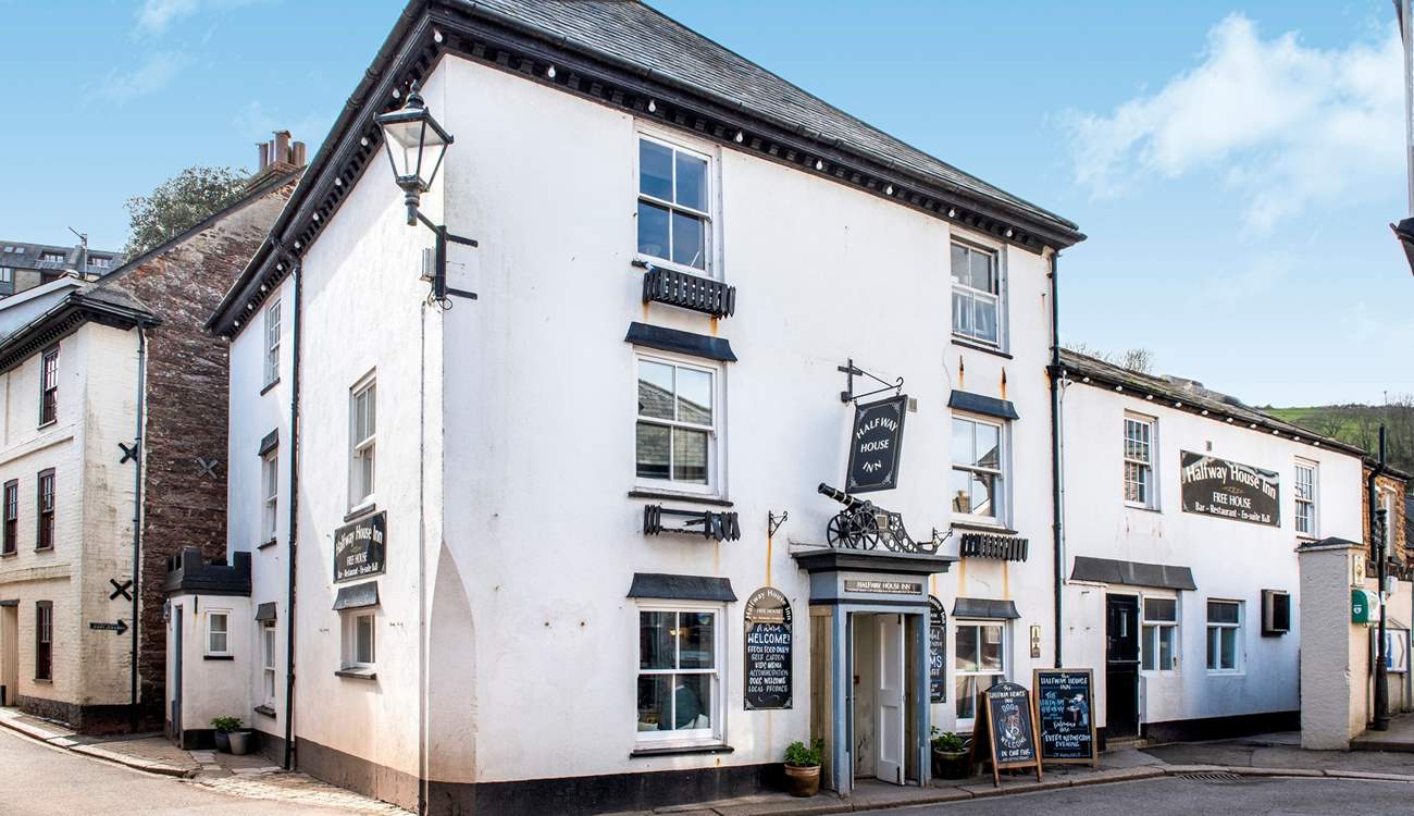 The villages have a great choices of places to eat and drink. The Halfway House is only a few yards down the road. On a Wednesday night you might hear the Halfway Harmony singers singing a tune or two.