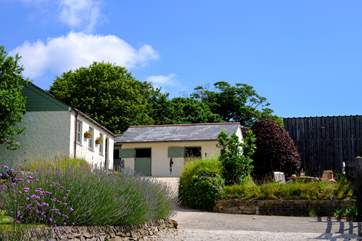 Little Downderry Barn, just outside the village of Coombe.