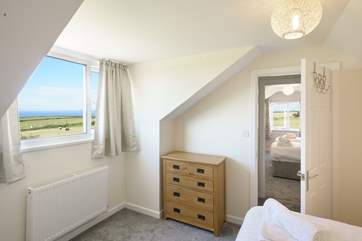 Beautiful bedroom 4.