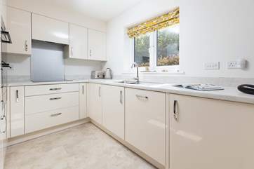 The well-equipped kitchen, perfect for making your favourite holiday meal.