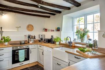 The delightful cottage kitchen-area.