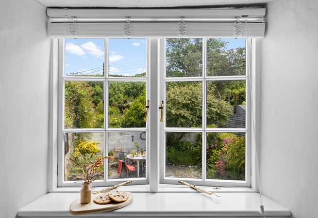 Lovely views of the courtyard.