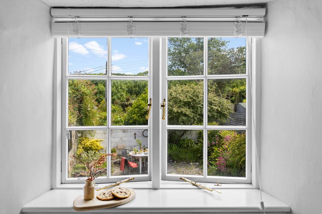 Lovely views of the courtyard.