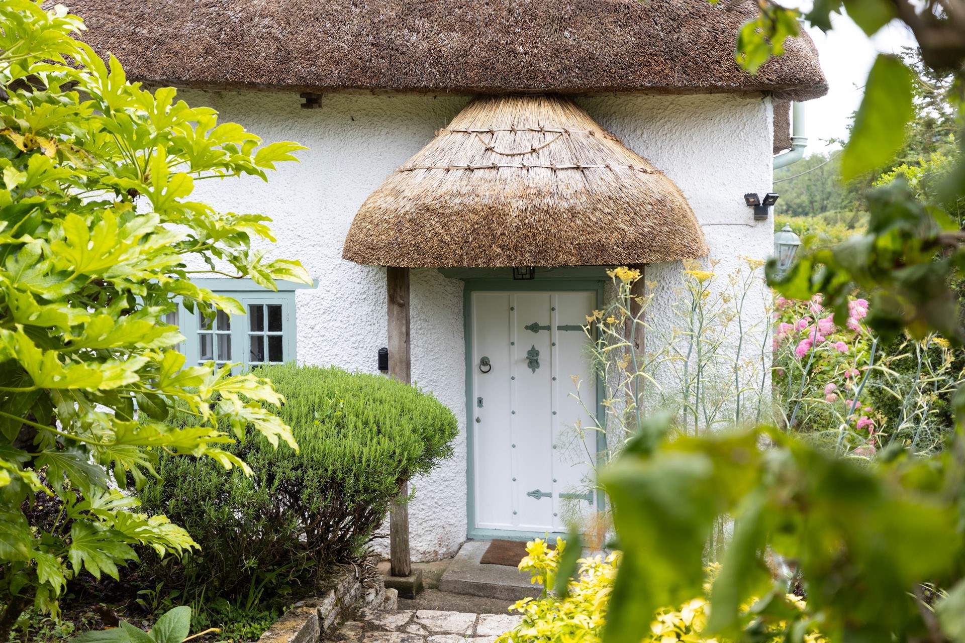 This traditional thatched cottage is oozing with character.