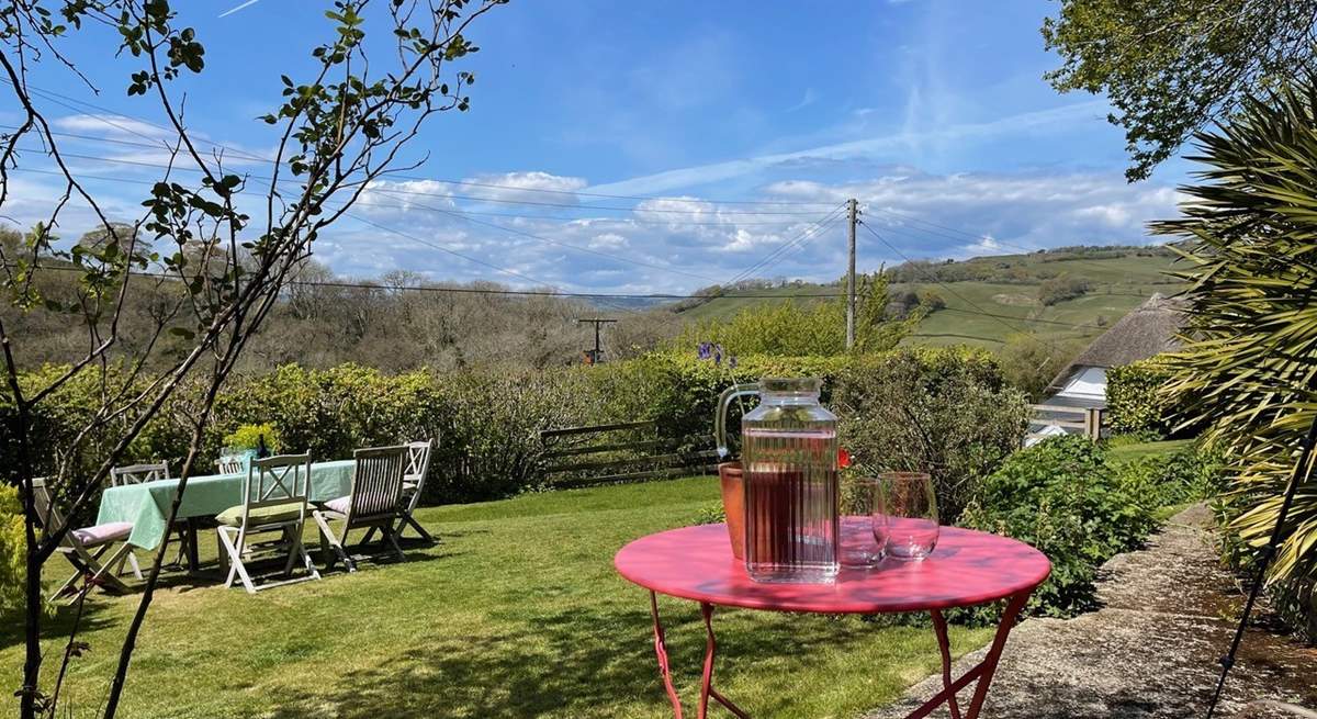 When the weather calls for dining al fresco.