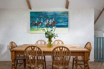 The dining-area is perfect for that well deserved fish and chips after a day exploring.