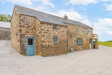 Welcome to Dungarth, a gentle working farm located in the heart of the Cornish countryside and close to some gorgeous sights in Cornwall.