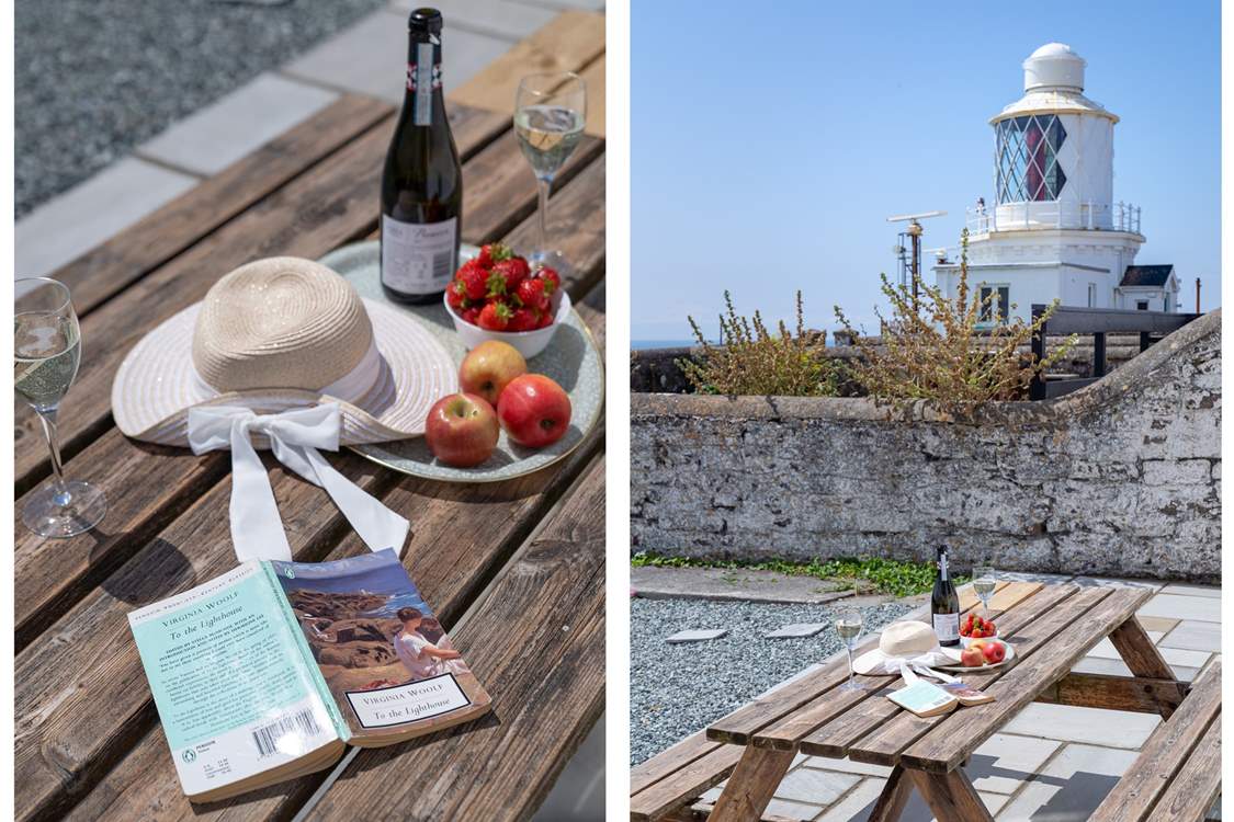 Peace and tranquillity, and a good book. Perfect!