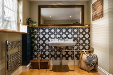 What a fabulous shower-room.