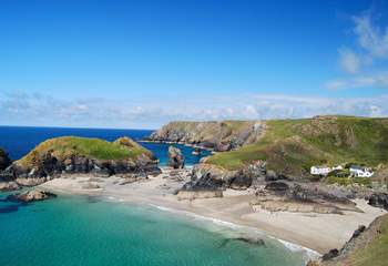 Kynance Cove is under 10 miles away and is stunning at any time of year. 