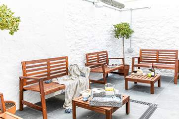 The courtyard is the perfect place for morning coffee or a pre-dinner aperitif.