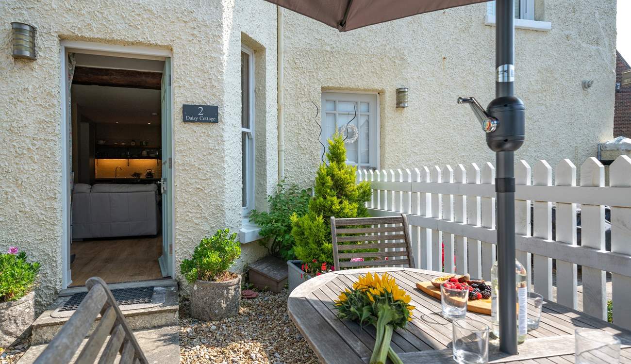 Relax and sit out in the sun with good food and a good book. 