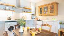 The well-equipped kitchen.