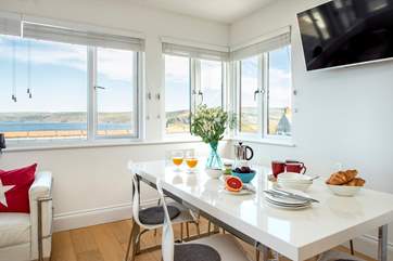 You can indulge in leisurely holiday meals at The Saltbox but with some great places to eat and drink right on your doorstep, why not let someone else do the cooking for you.