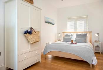 You have a choice of three lovely bedrooms at The Saltbox.
