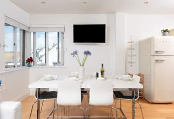 You can indulge in leisurely holiday meals at The Saltbox but with some great places to eat and drink right on your doorstep, why not let someone else do the cooking for you.