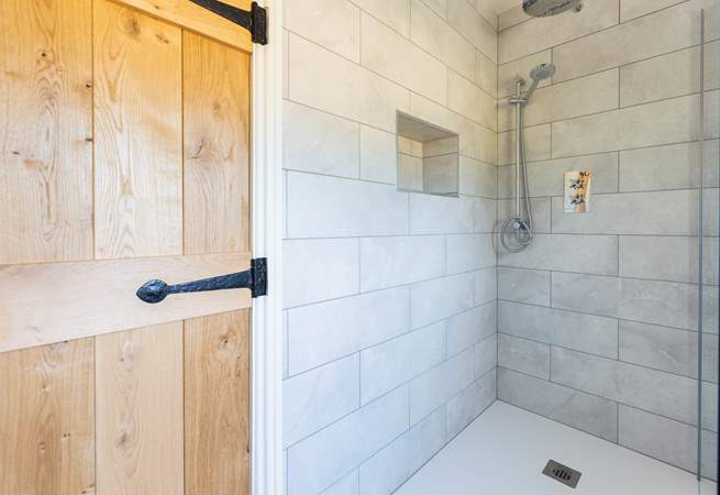 The rainfall shower is sure to refresh you after a busy day exploring this beautiful part of the county.
