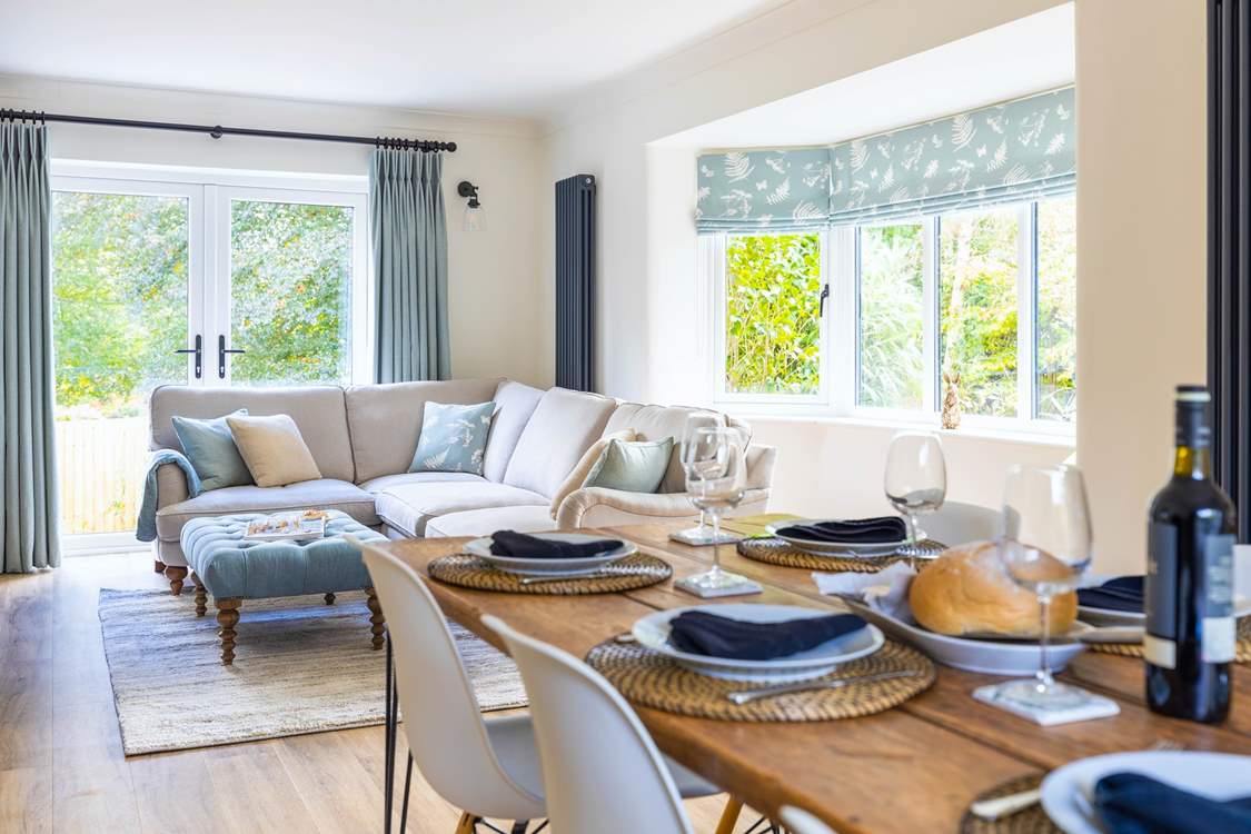Beautifully styled with a nod to the owner's creative talents, Acorns is a fabulous holiday home.